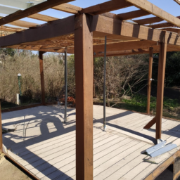 Abri de jardin en prolongement de votre pergola : astuces et idées Bagneux